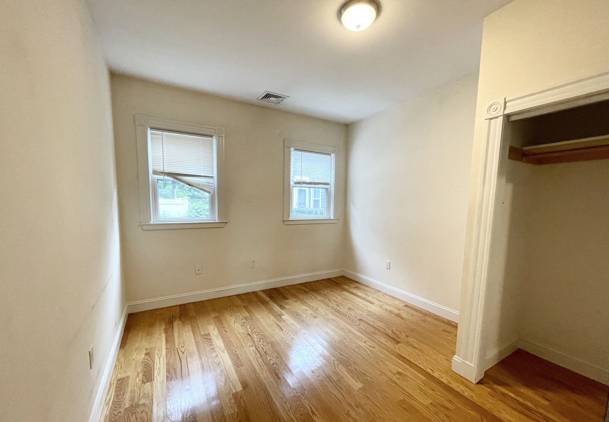 4 bed, 2.5 bath apartment for rent at 98 L St Unit -01, South Boston — photo 6 of 15