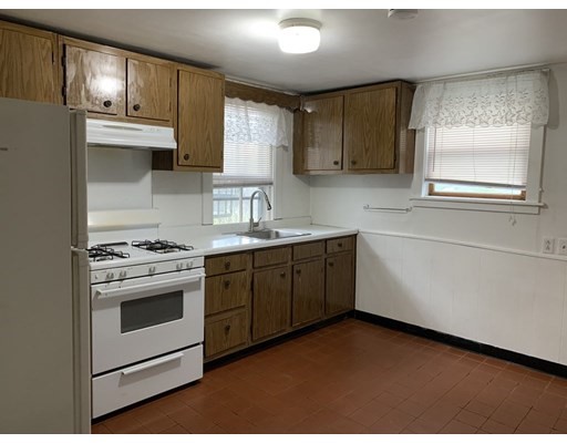 1 bed, 1 bath apartment for rent at 17 Channing St Unit 1, Newton — photo 16 of 20