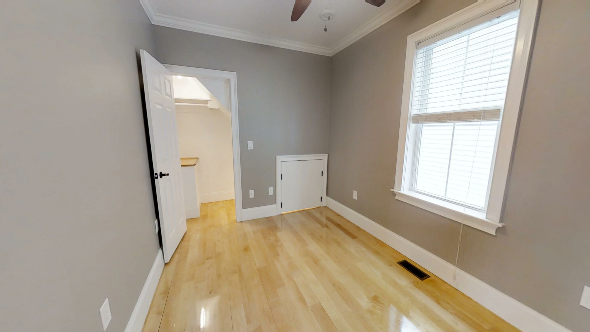 6 bed, 2 bath apartment for rent at 138 Elm Unit 1, Porter Square — photo 4 of 8