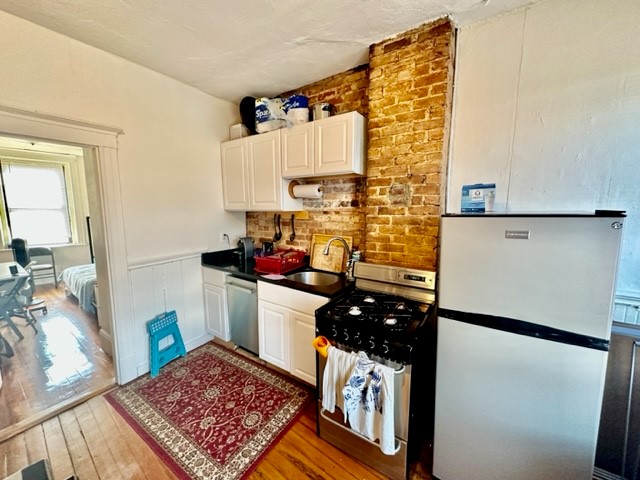 2 bed, 1 bath apartment for rent at 11 Charter St Unit 5, North End — photo 5 of 14
