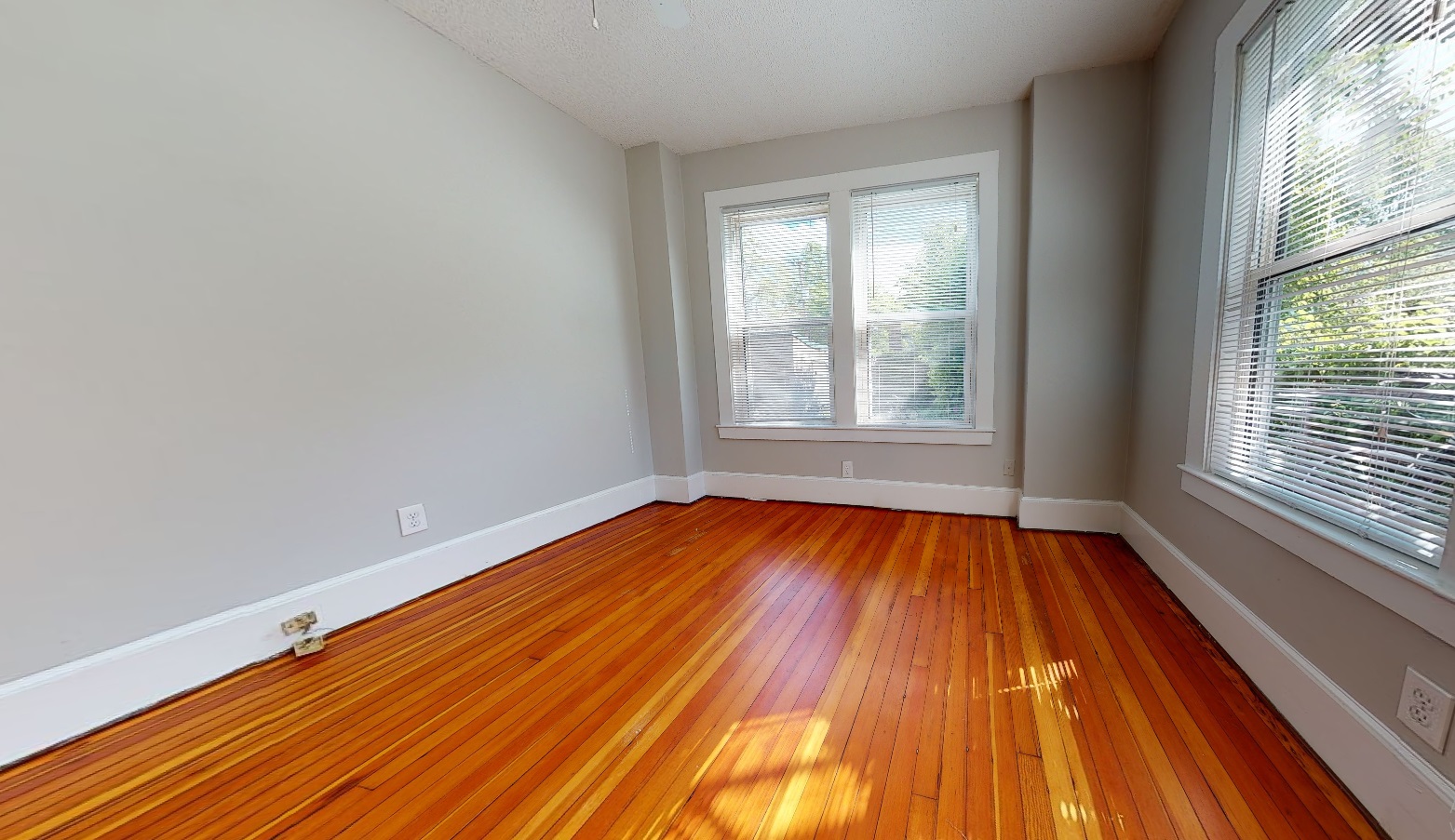 2 bed, 1 bath apartment for rent at 5 Elmer St Unit 1T, Riverside — photo 5 of 12