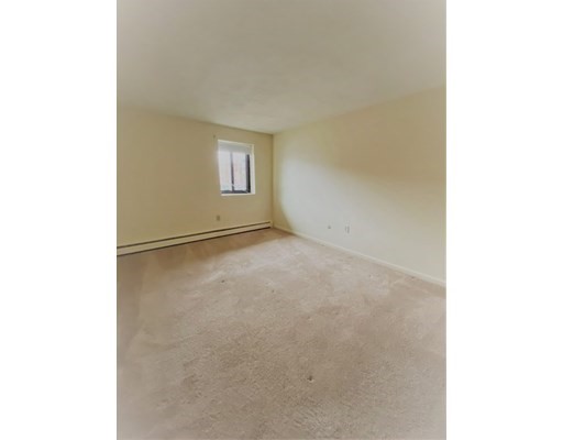1 bed, 1 bath apartment for rent at 745 East 6th St Unit 15, South Boston — photo 11 of 18