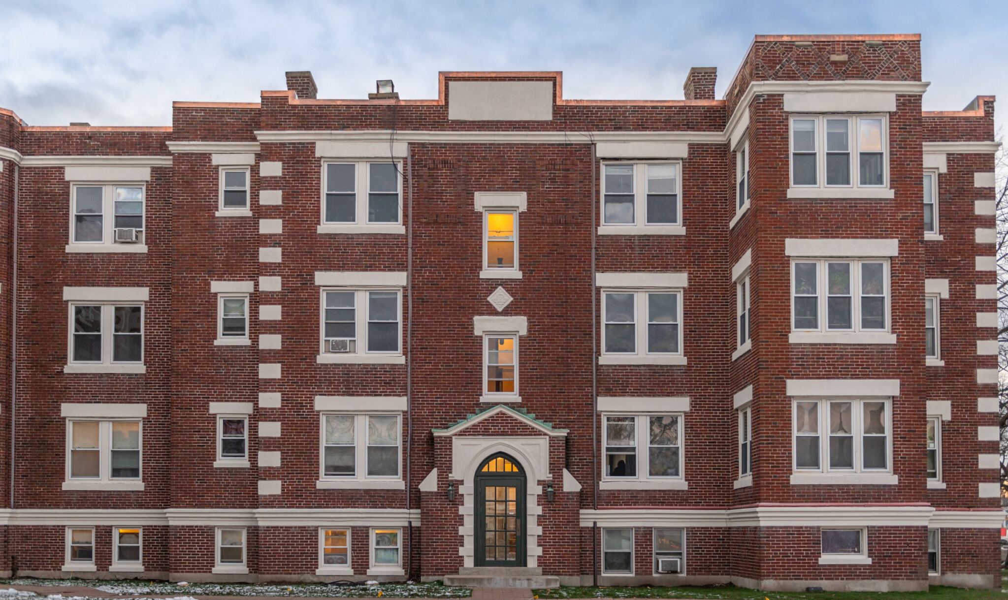 2 bed, 1 bath apartment for rent at 840 Massachusetts Ave Unit 10, Arlington — photo 5 of 8