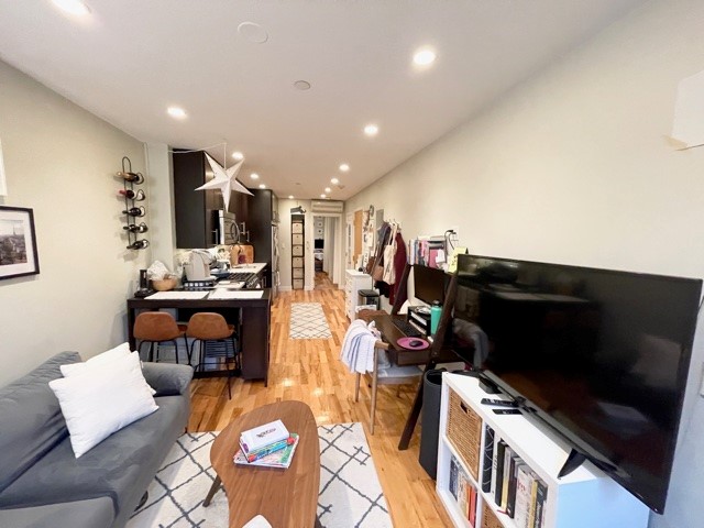 2 bed, 1 bath apartment for rent at 419 Hanover St Unit 6, North End — photo 5 of 12