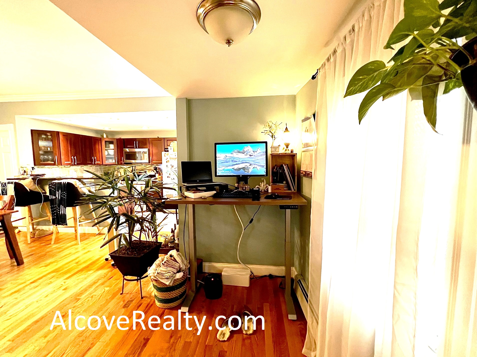 2 bed, 1.5 bath apartment for rent at 12 Fisk Ave Unit 1, Magoun Square — photo 5 of 12