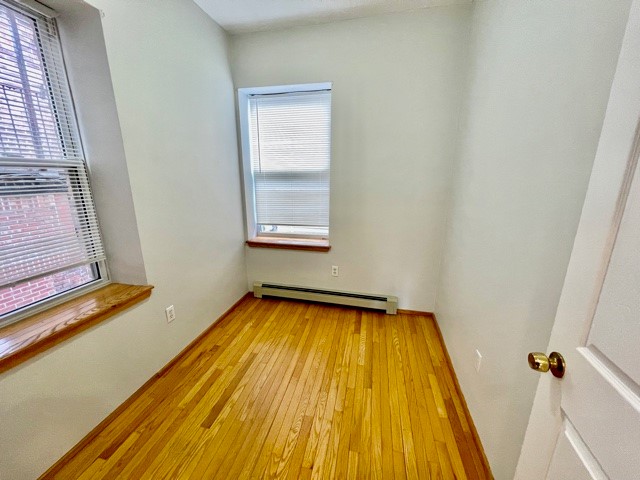 1.5 bed, 1 bath apartment for rent at 15 Thacher Ct Unit 2, North End — photo 6 of 13