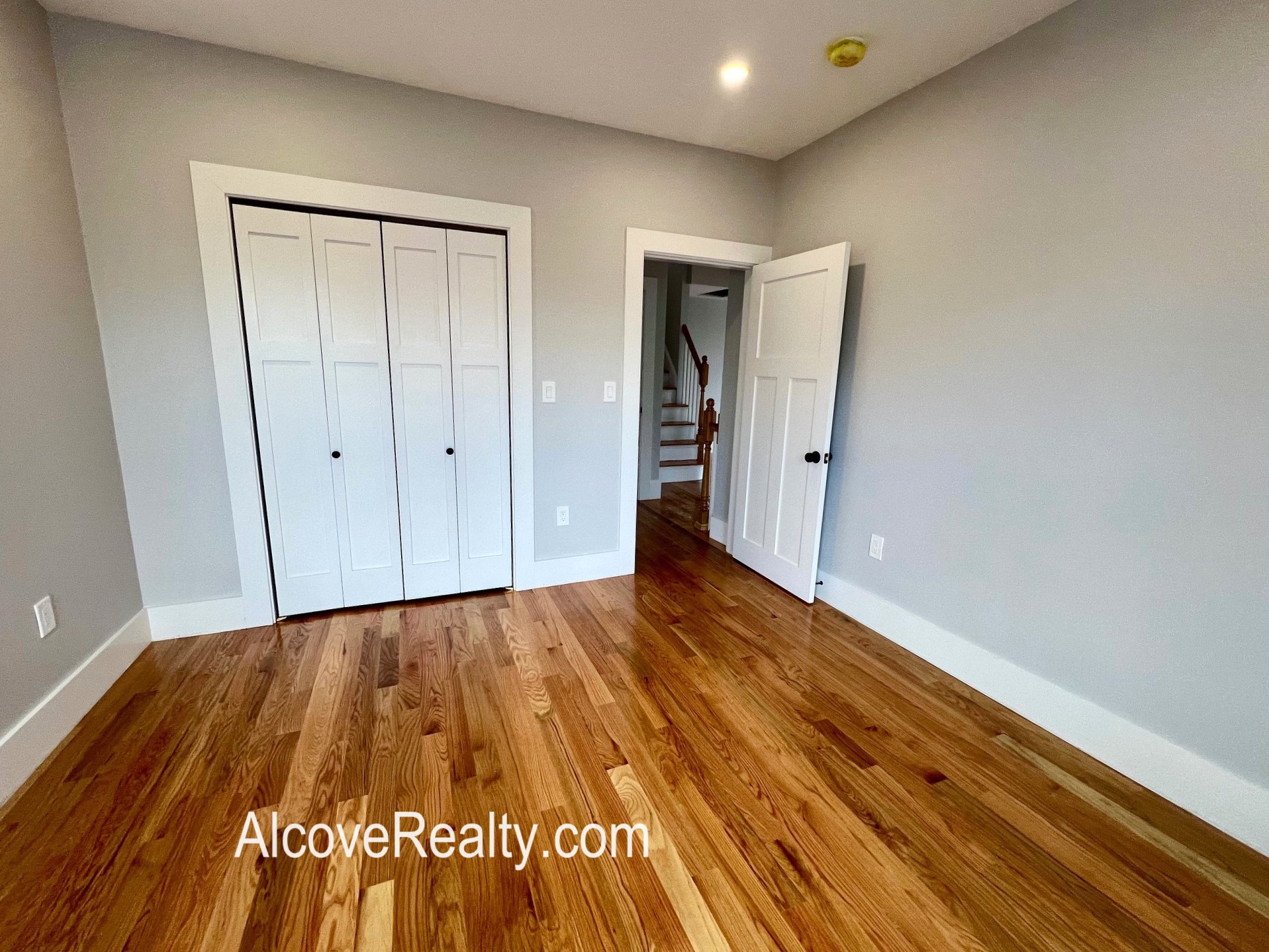 6 bed, 2 bath apartment for rent at 42 George St Unit 1, South Medford — photo 5 of 12