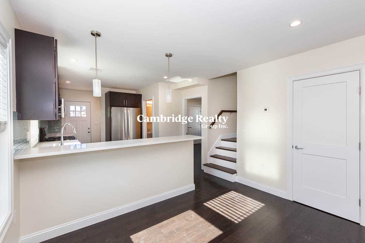 4 bed, 4+ bath apartment for rent at 39 Harvard St Unit 2T, South Medford — photo 5 of 20