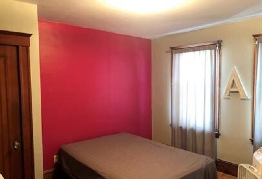 2.5 bed, 1 bath apartment for rent at 335 Arlington St Unit -2, Watertown — photo 5 of 9