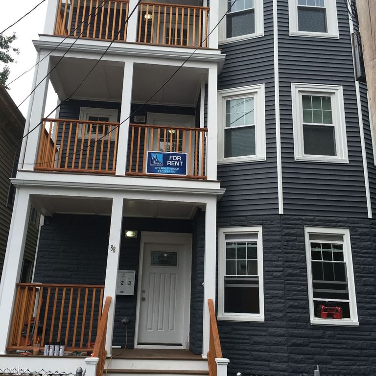 4 bed, 2 bath apartment for rent at 88 Gilman Unit 3, East Somerville — photo 5 of 5