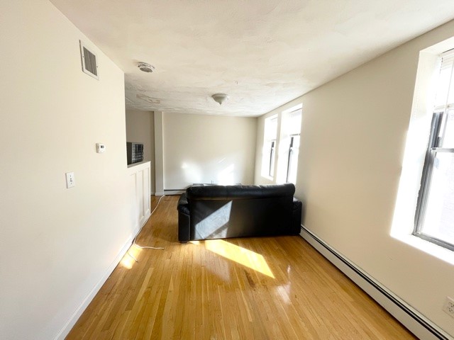 Studio bed, 1 bath apartment for rent at 340 North St Unit 9, North End — photo 5 of 7