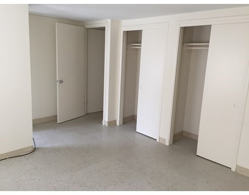 1 bed, 1 bath apartment for rent at 38 Oak St Unit 3, Chinatown — photo 11 of 14
