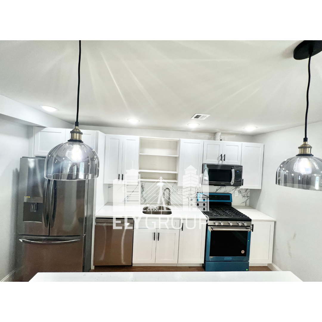 4 bed, 2 bath apartment for rent at 33 Lincoln St Unit 1, West Medford — photo 2 of 22