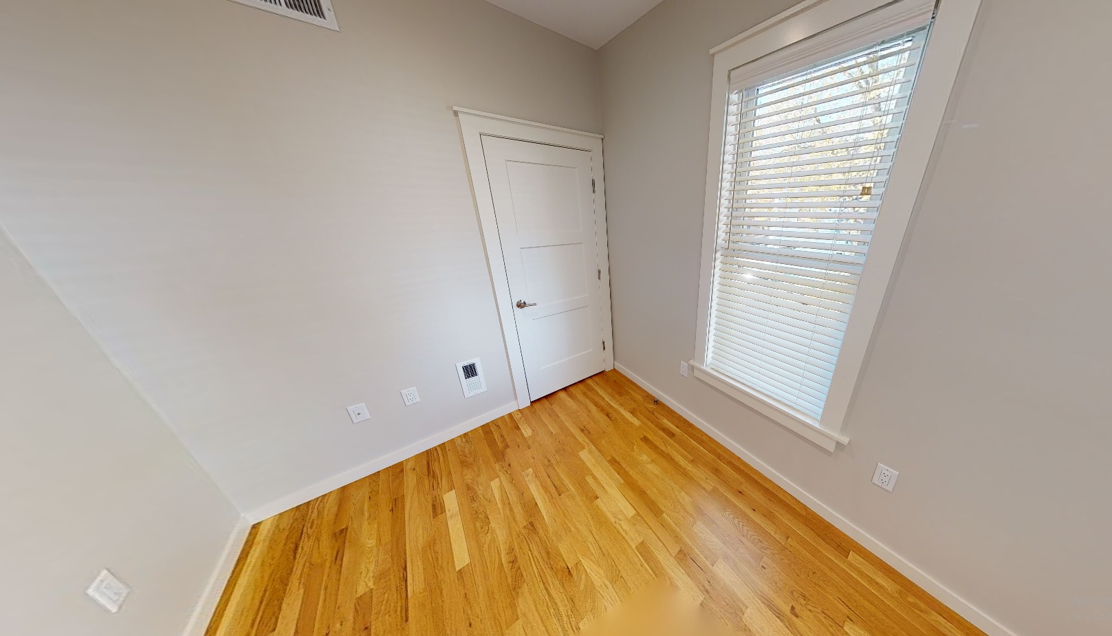 2 bed, 1 bath apartment for rent at 423 Franklin St Unit 2T, Riverside — photo 4 of 10