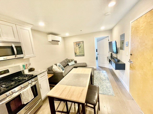 2 bed, 2 bath apartment for rent at 3 Stillman Pl Unit 4, North End — photo 5 of 19