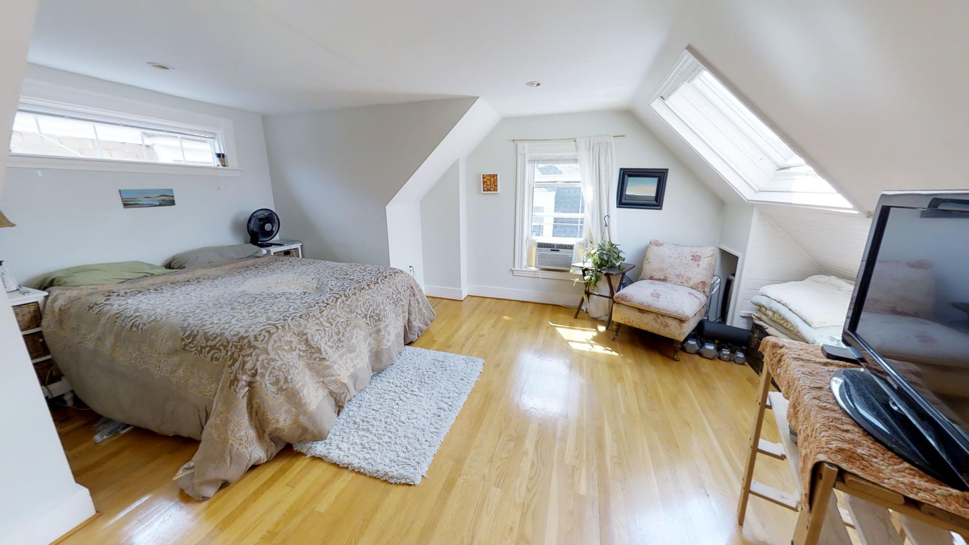 8 Claremon St, Teele Square