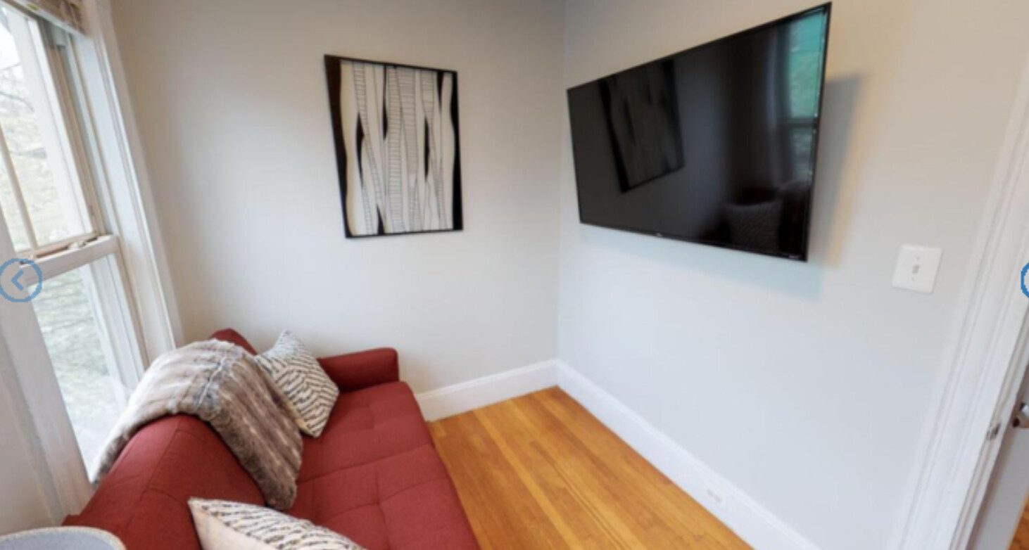 3 bed, 1 bath apartment for rent at 15 Jaques Unit 2, Winter Hill — photo 5 of 6
