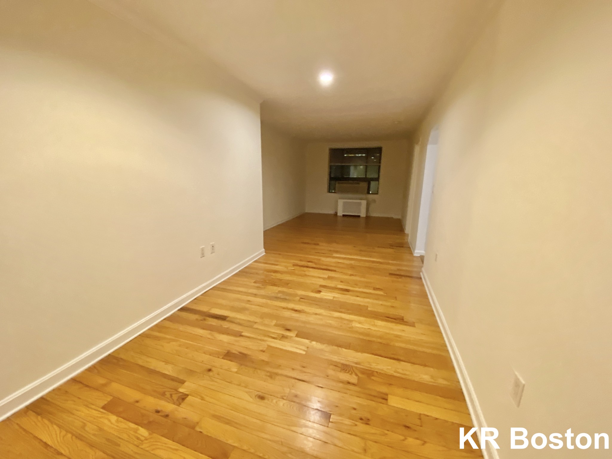 2 bed, 1 bath apartment for rent at 137 Mount Auburn Unit 302, Harvard Square — photo 6 of 6