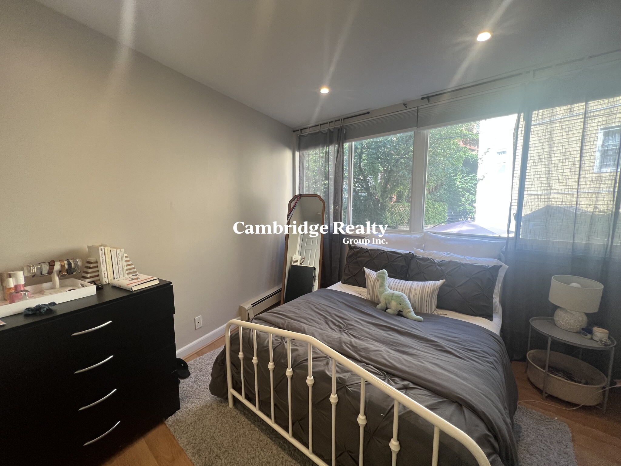 2 bed, 1 bath apartment for rent at 516 Green St Unit 1B, Central Square — photo 7 of 18