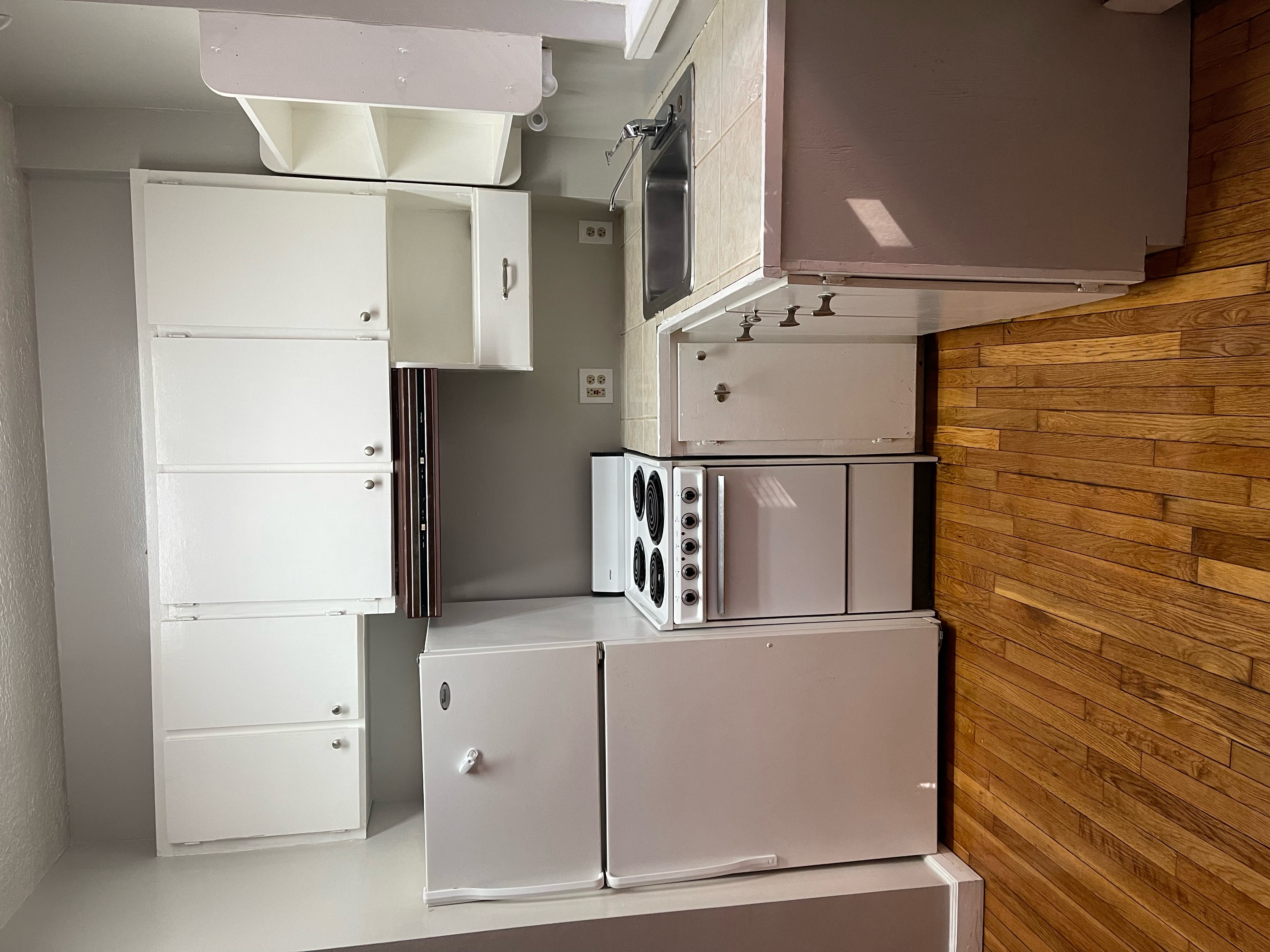 2.5 bed, 1.5 bath apartment for rent at 284 Cambridge St Unit 1, Beacon Hill — photo 5 of 7
