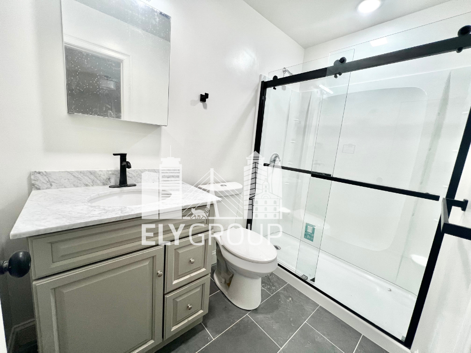 4 bed, 2 bath apartment for rent at 31 Lincoln St Unit 1, West Medford — photo 5 of 21
