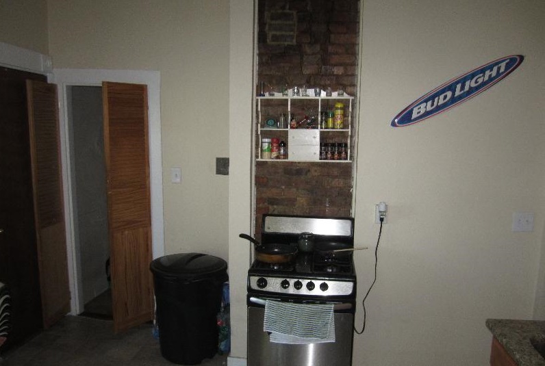 3 bed, 1 bath apartment for rent at 861 East 1st St Unit 3, South Boston — photo 5 of 10
