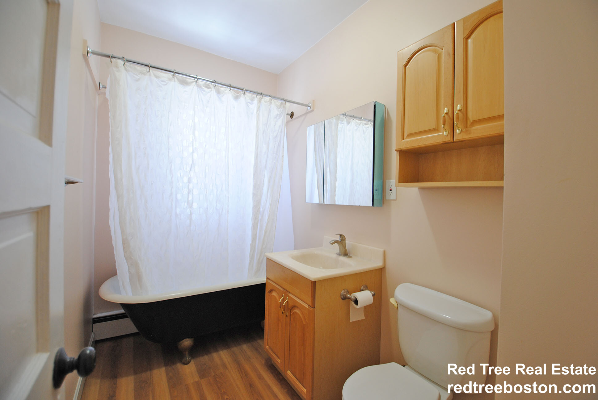 3 bed, 1 bath apartment for rent at 32 Raven St Unit 3, Dorchester — photo 3 of 9