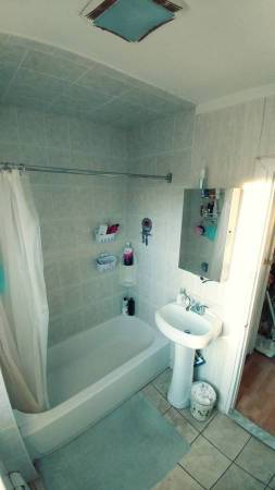 1 bed, 1 bath apartment for rent at 8 Price St Unit Room 1, Quincy — photo 4 of 6