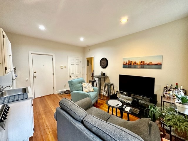 1 bed, 1 bath apartment for rent at 24 Hull St Unit 2R, North End — photo 5 of 23