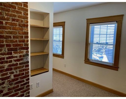 1 bed, 1 bath apartment for rent at 48 Windermere Rd Unit 3, Newton — photo 15 of 18