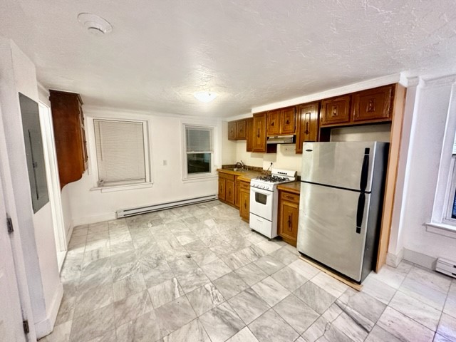 2 bed, 1 bath apartment for rent at 288 Hanover St Unit 2, North End — photo 5 of 12