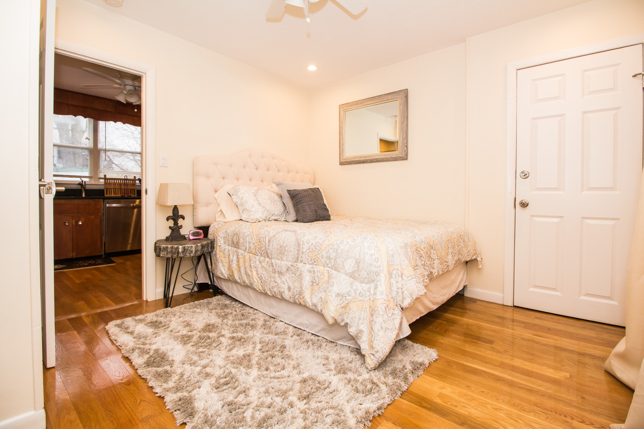 2 bed, 1 bath apartment for rent at 14 White Pl Unit 2, Brookline Hills — photo 2 of 6