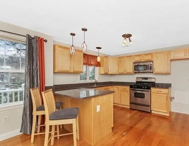 3 bed, 2.5 bath apartment for rent at 2691 Washington St Unit 1, Roxbury — photo 5 of 13