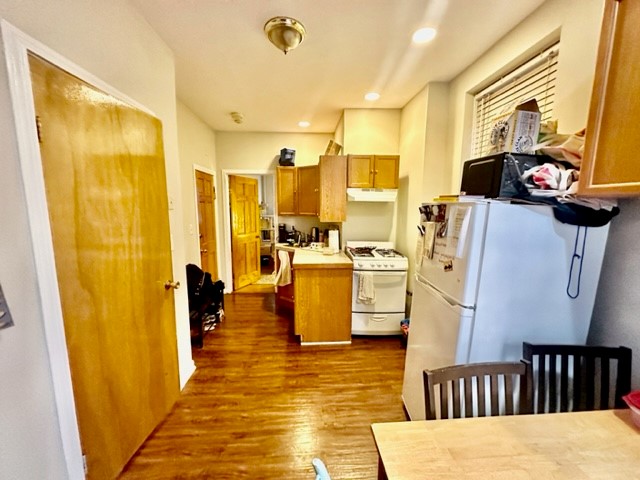 2 bed, 1 bath apartment for rent at 70 Joy Unit 2F, North End — photo 4 of 12