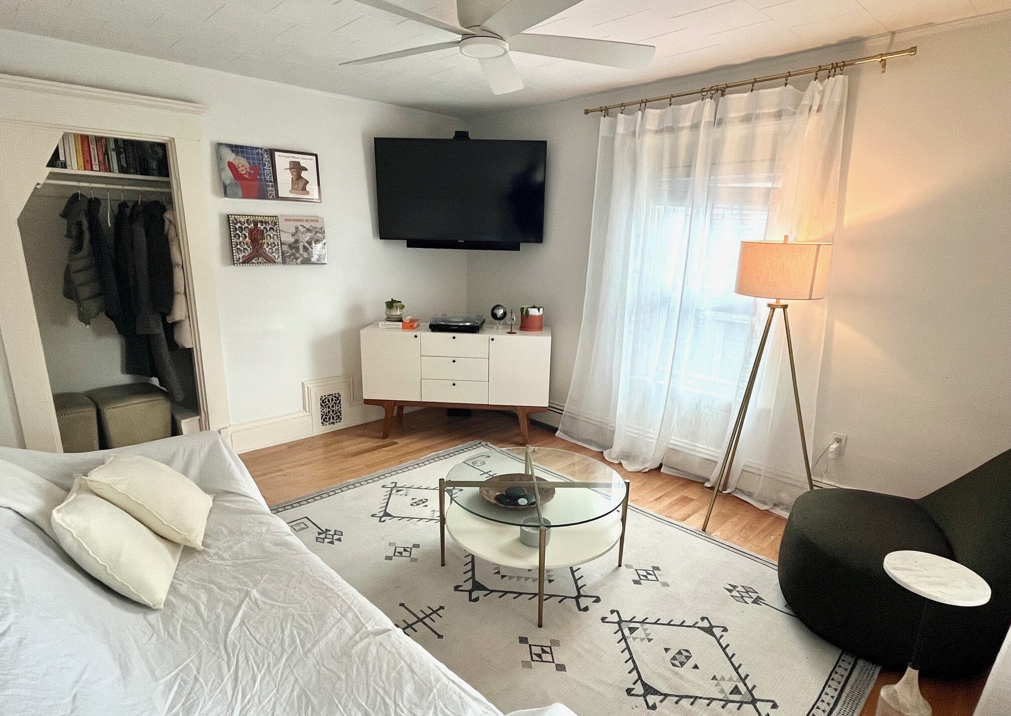 34 Everett Ave, East Somerville