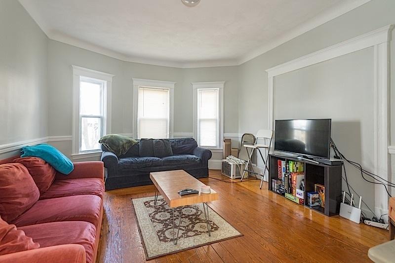 5 bed, 2 bath apartment for rent at 52 Holyoke Rd Unit 2, Porter Square — photo 4 of 12