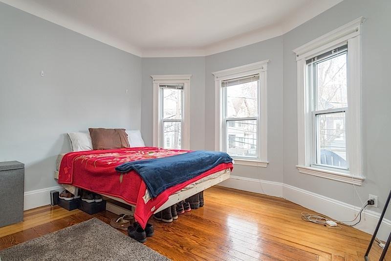 5 bed, 2 bath apartment for rent at 52 Holyoke Rd Unit 2, Porter Square — photo 7 of 12