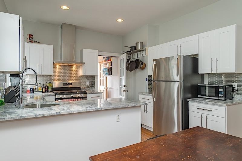 3 bed, 2 bath apartment for rent at 50 Boylston St Unit 2, Porter Square — photo 2 of 6
