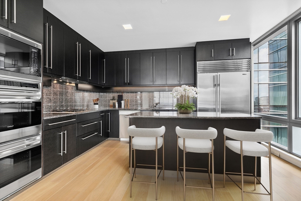 500 Atlantic Ave, Downtown