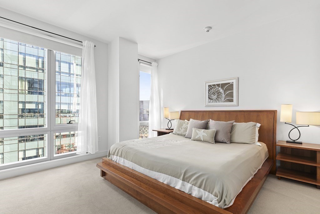 500 Atlantic Ave, Downtown