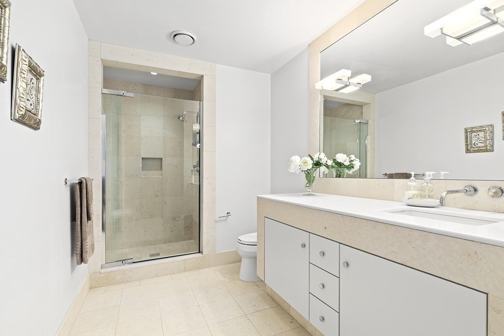 500 Atlantic Ave, Downtown