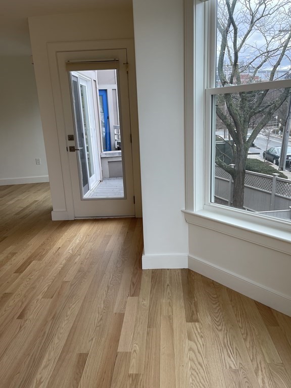 284 Sidney St, Cambridgeport