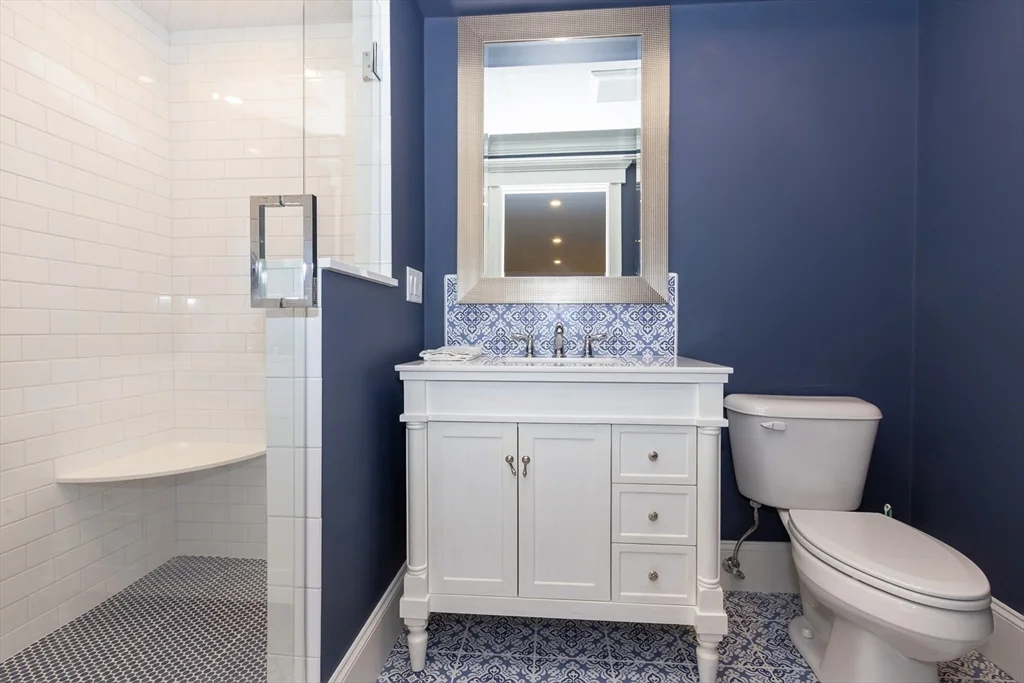 25 Cushing Ave, Crow Point