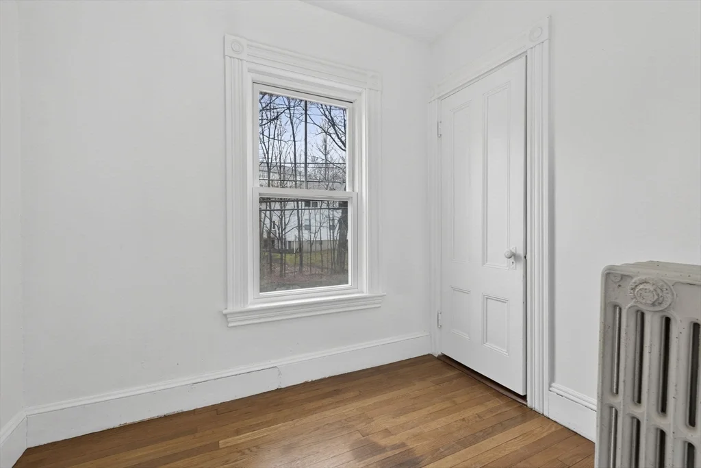 166 Elliot St, Newton Upper Falls