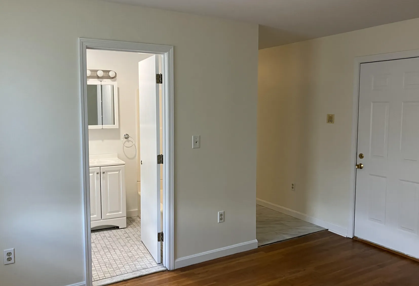 35 Davis Sq, Davis Square