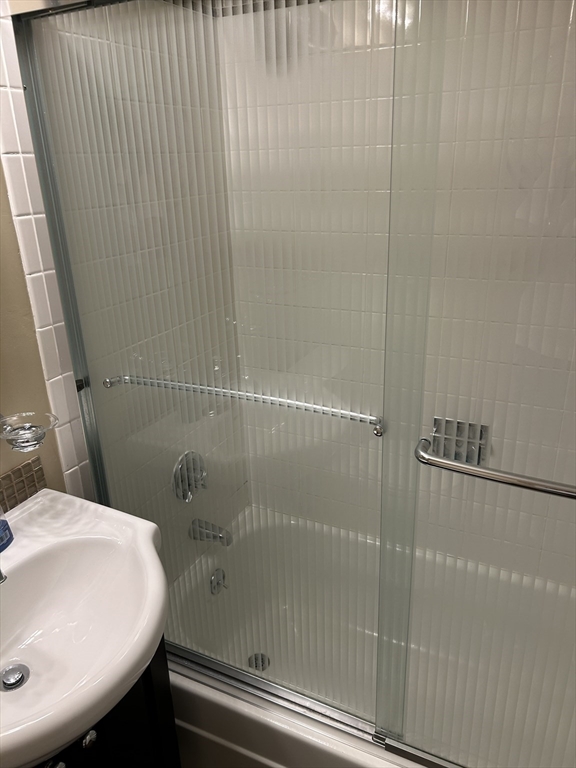 27 Bowdoin, Beacon Hill