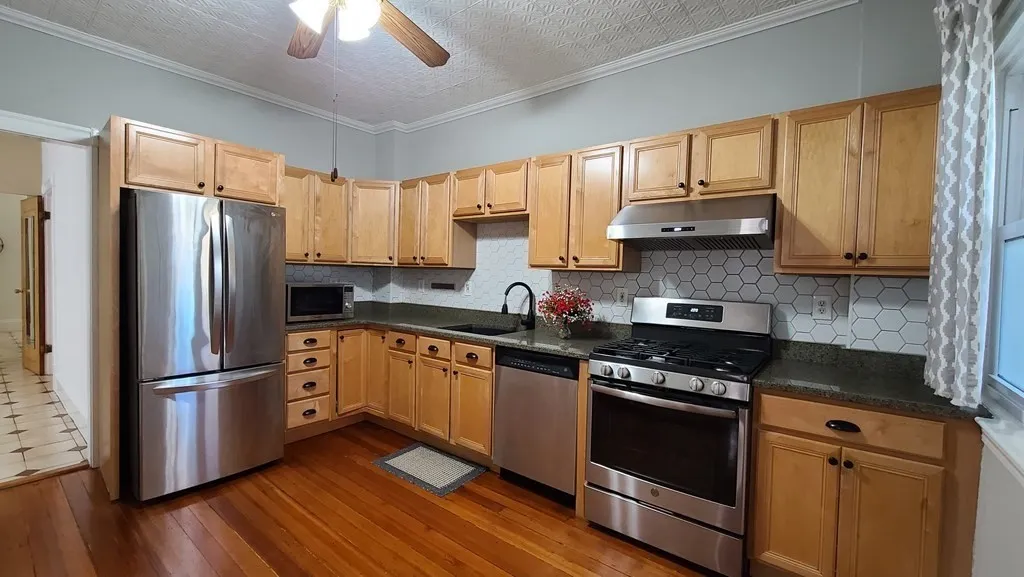 49 Temple St, Winter Hill