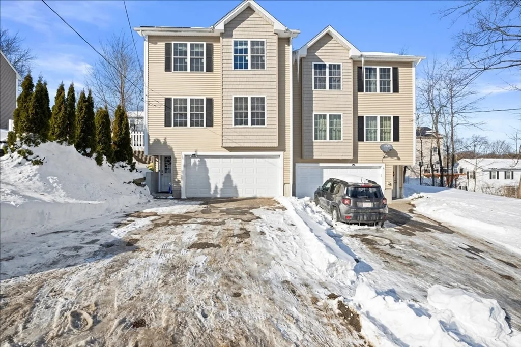 16 Third St, Worcester