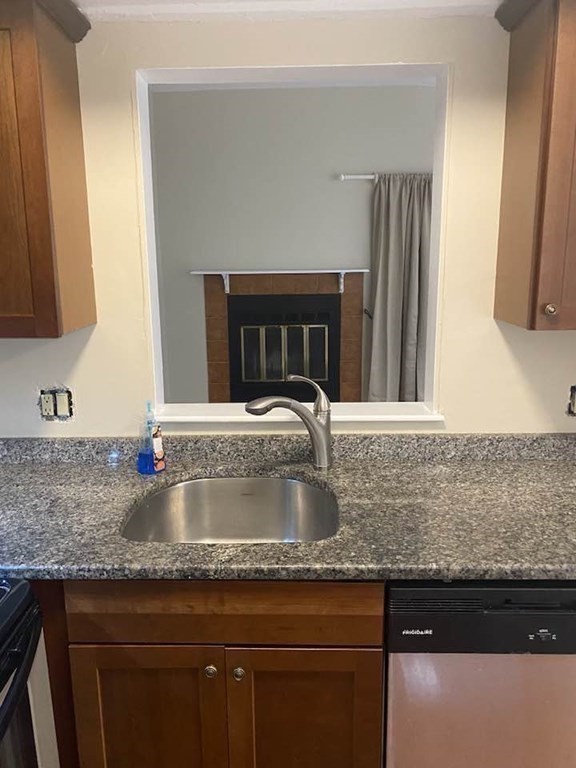 231 Lake St, Weymouth