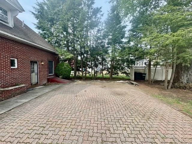 93R W Emerson, Melrose